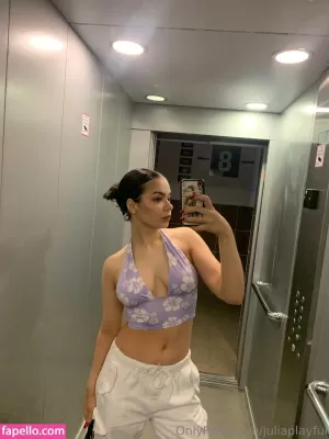juliaplayful thumbnail #6102313