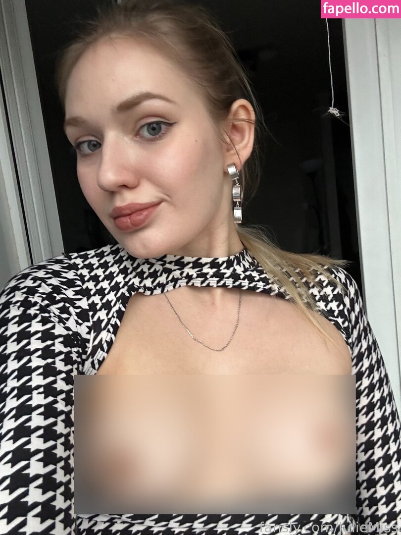 JulieMiss-3