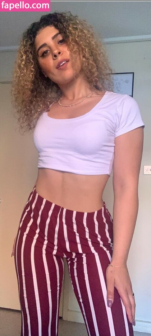 JustYeliz-1