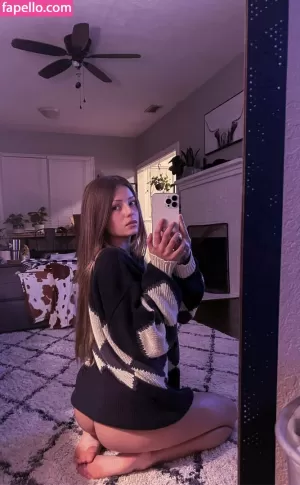 kait-violet thumbnail #1320177