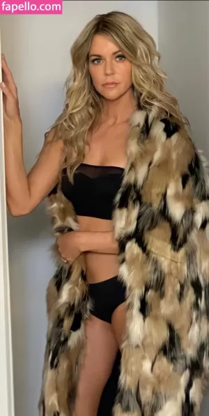 kaitlin-olson Nude Photos & Videos - I Nudes - Celeb Nudes