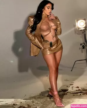 kali-uchis thumbnail #1932714