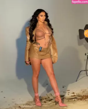 kali-uchis thumbnail #1932715