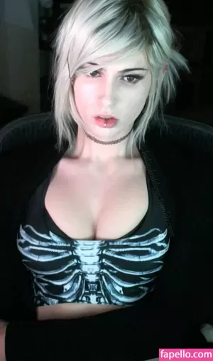 kalindra-chan thumbnail #362695