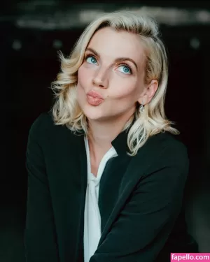 kara-killmer thumbnail #3020523