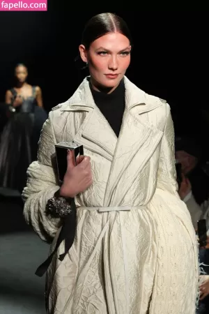 karlie-kloss thumbnail #1936782