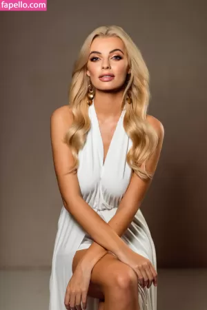 karolina-bielawska thumbnail #3329620