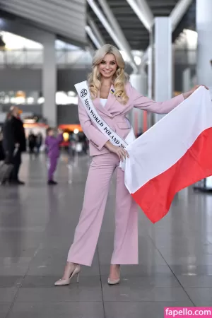 karolina-bielawska thumbnail #3329615