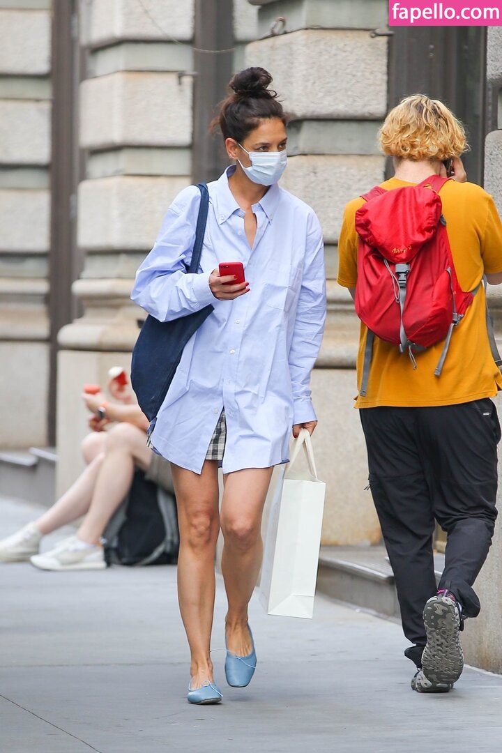 Katie Holmes-1