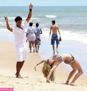 kelly-brook thumbnail #372996