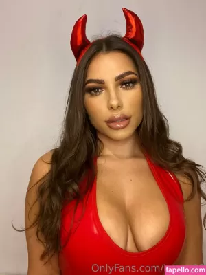 kenza00 thumbnail #3702555
