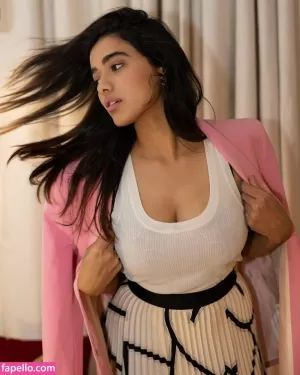ketika-sharma thumbnail #3427610