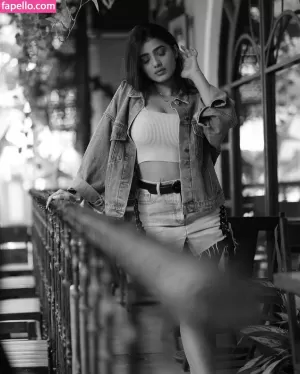 ketika-sharma thumbnail #3427605