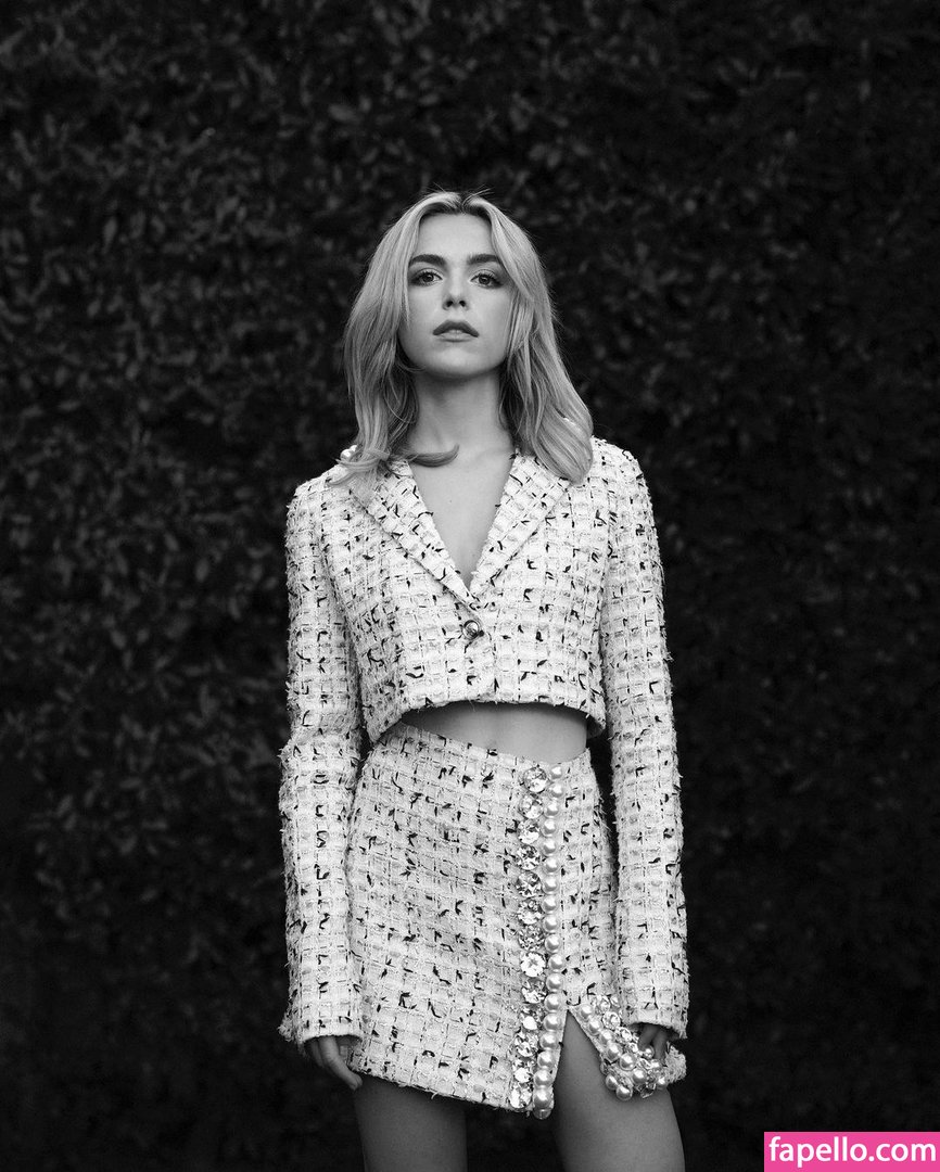 kiernan-shipka – I Nudes – Celeb Nudes