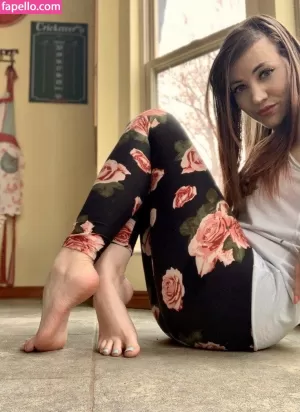 kiki-kitsune thumbnail #1959003