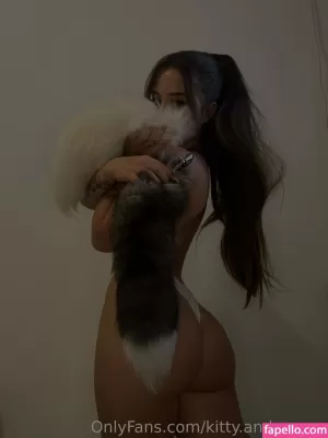kitty-and-owner thumbnail #3822056