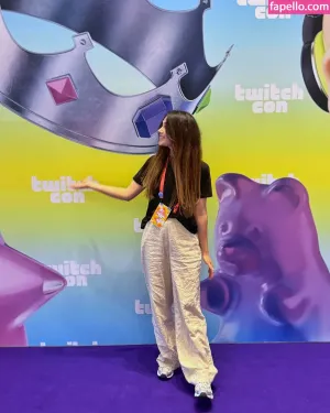 kwoli thumbnail #6263092