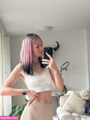 lady-angel-a thumbnail #6035316
