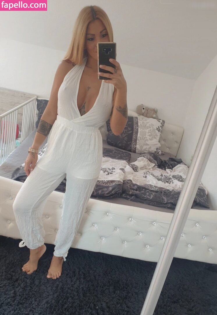 Ladysecrets-3