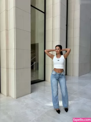 lara-emilia thumbnail #5975557