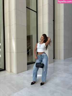 lara-emilia thumbnail #5975556