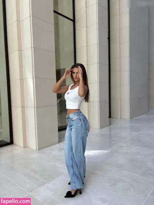 lara-emilia thumbnail #5975552