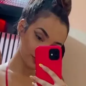 larissa-ribas thumbnail #1985292