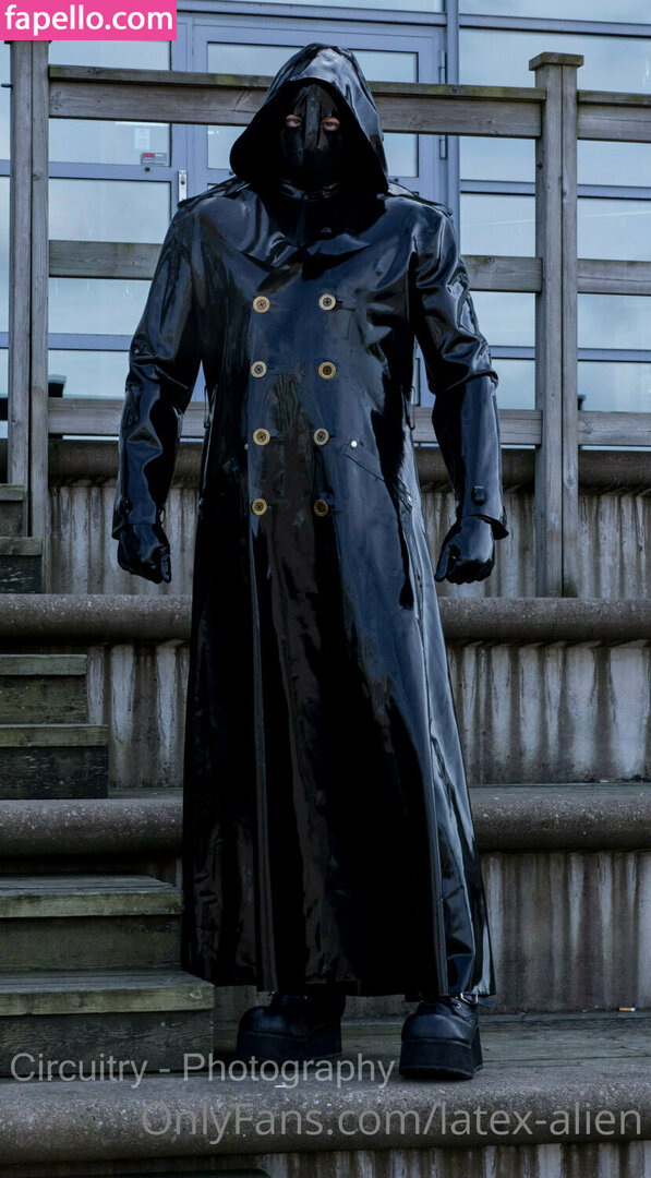 latex-alien-1