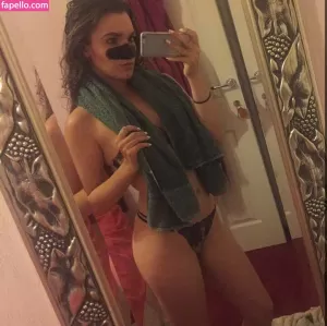 laur-meaden thumbnail #1986071