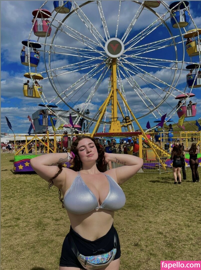 Laura J-1