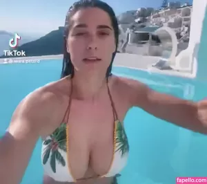 laura-petard thumbnail #1127938