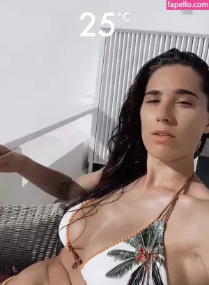 laura-petard thumbnail #1127936