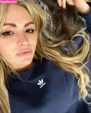 laura-woods thumbnail #269998