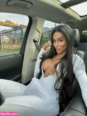 laurasaenzfree thumbnail #3477505