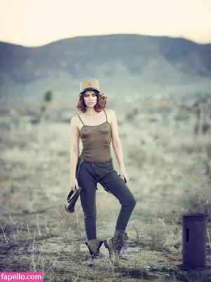 lauren-cohan thumbnail #321617