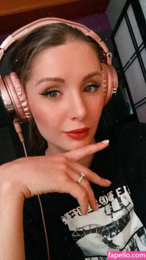 lauren-southern thumbnail #1989039