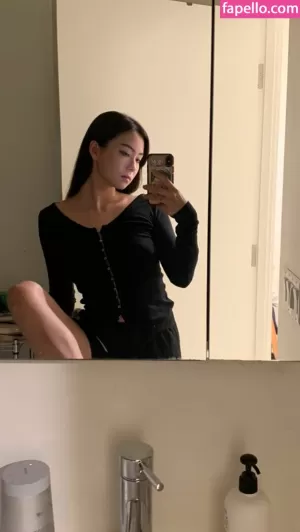 lauren-tsai thumbnail #1989112