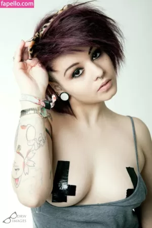 leasha-vanity thumbnail #1470686