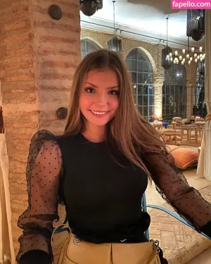 lena-gross thumbnail #1994497