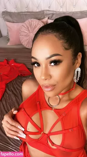 leyla-latin thumbnail #6052110