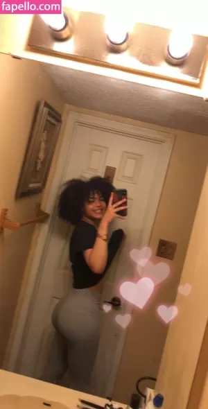 lightskin thumbnail #1999956