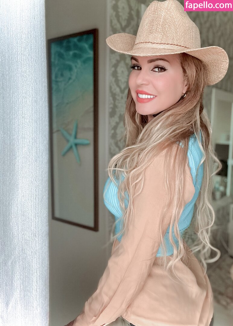 Lili Influente-2