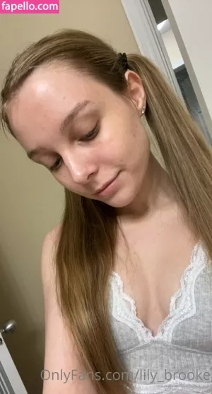 lily-brooke thumbnail #3424725