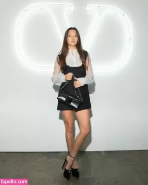 lily-chee thumbnail #181420