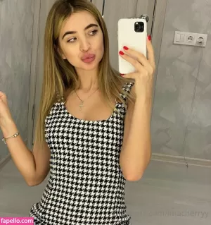 linacherryy thumbnail #3149091