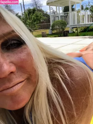linda-claridge thumbnail #1562194