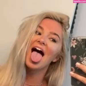 lindsey-blake-jennings-1 thumbnail #452342