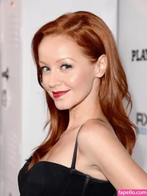 lindy-booth thumbnail #2011136