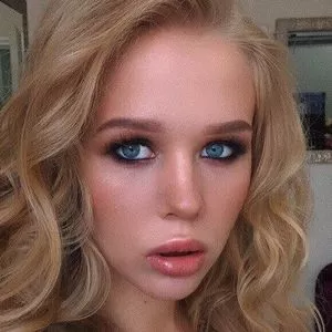 lisa-barysheva thumbnail #2012388