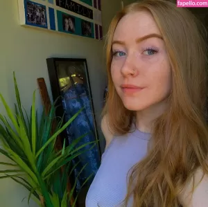 little-miss-red thumbnail #4285391